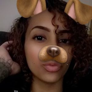 Meet your Posher, Carla